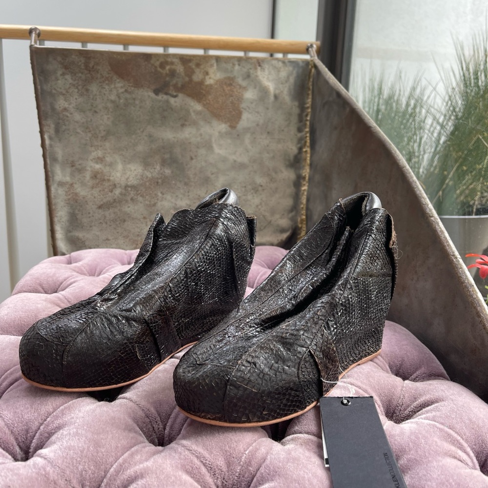 Osklen snake skin 4 inch wedge, never worn